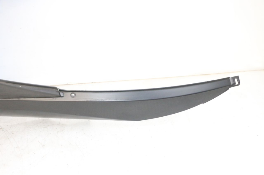 photo de CARENAGE RESERVOIR PIAGGIO MP3 500 (2016 - 2018) - Vue principale