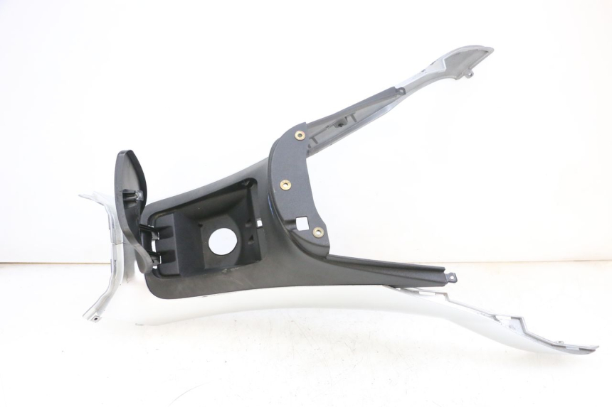 photo de CARENAGE RESERVOIR PIAGGIO MP3 RL 250 (2006 - 2010) - Vue principale