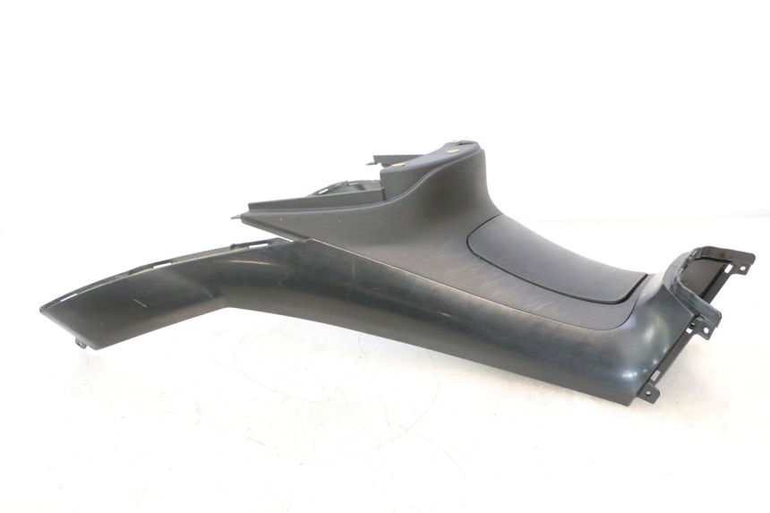 photo de CARENAGE RESERVOIR PIAGGIO MP3 500 (2011 - 2015) - Zoom composants