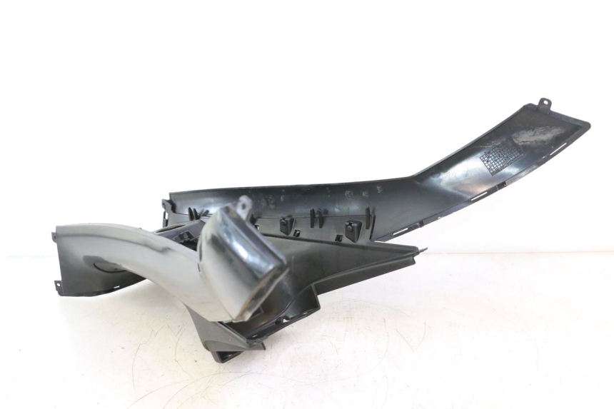 photo de CARENAGE RESERVOIR PIAGGIO MP3 500 (2011 - 2015) - Pièce contrôlée