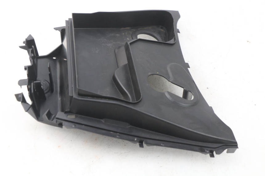 photo de CARENAGE RESERVOIR MBK MW TRYPTIK 125 (2017 - 2022) - Autre angle de vue