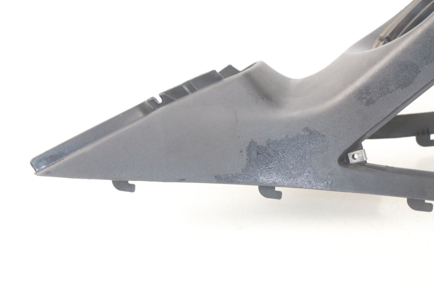 photo de CARENAGE RESERVOIR GILERA NEXUS 125 (2009 - 2013) - Gros plan technique