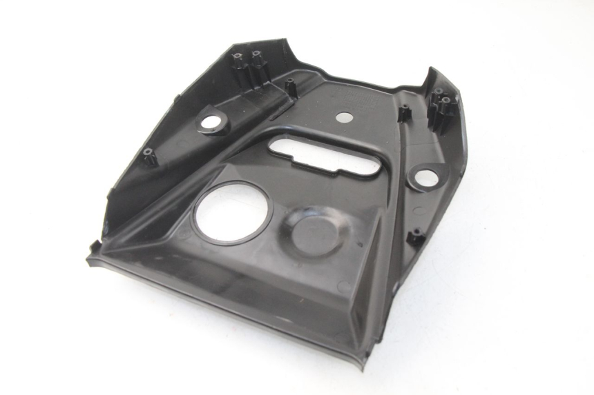 photo de CARENAGE RESERVOIR SYM ORBIT 2 4T 50 (2008 - 2017) - Gros plan technique