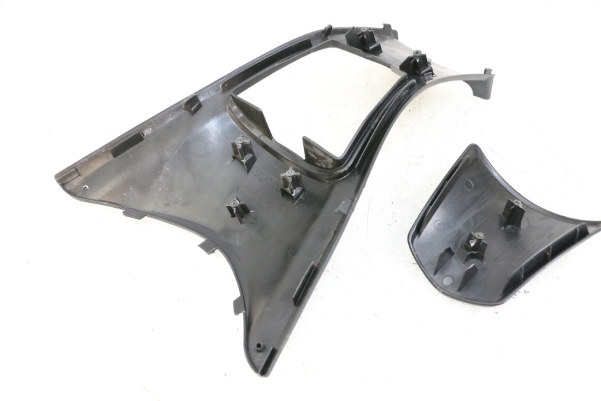 photo de CARENAGE RESERVOIR HONDA PCX (JF47) 125 (2012 - 2013) - Autre angle de vue