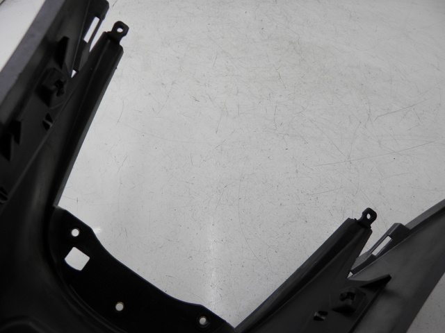 photo de CARENAGE RESERVOIR PIAGGIO MP3 RL 125 (2008 - 2009) - Détail de la pièce