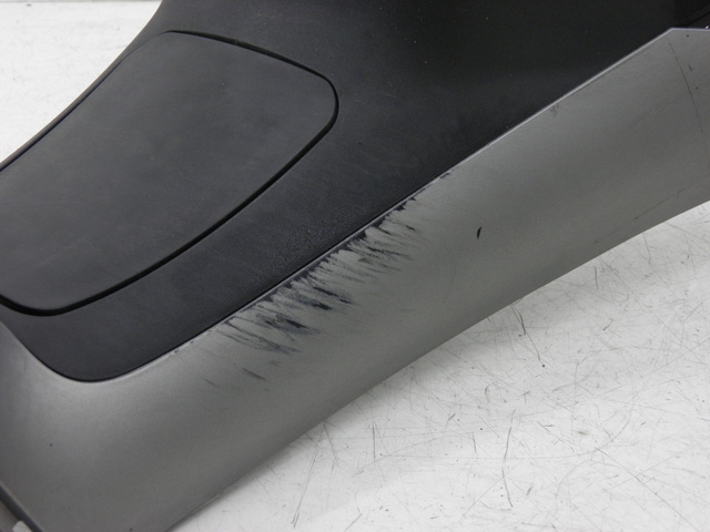 photo de CARENAGE RESERVOIR PIAGGIO MP3 RL 125 (2008 - 2009) - Autre angle de vue