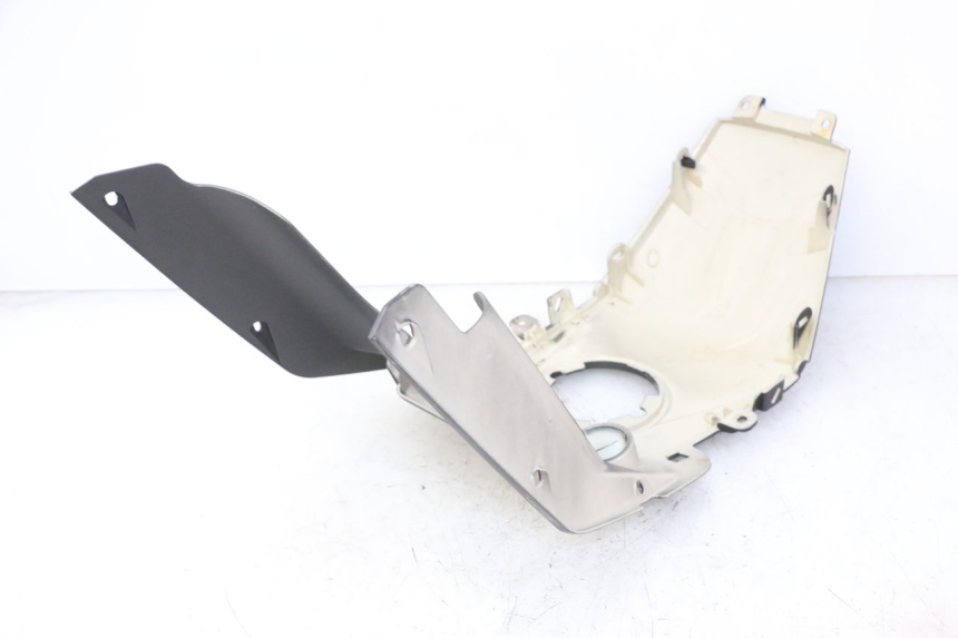 photo de CARENAGE RESERVOIR MAG POWER R-STREET 50 (2016 - 2025) - Autre angle de vue