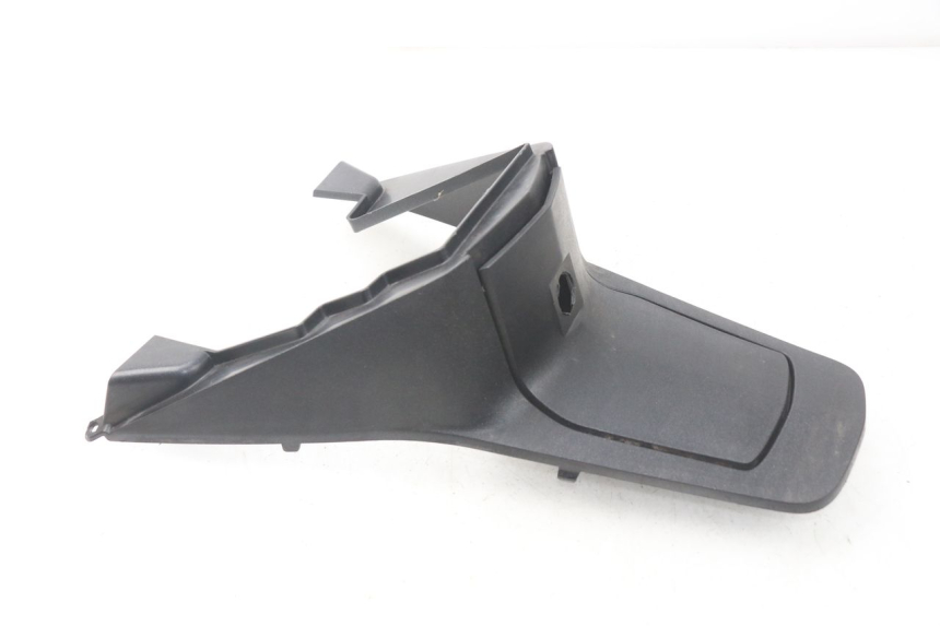 photo de CARENAGE RESERVOIR PEUGEOT SATELIS 125 (2006 - 2009) - Autre angle de vue