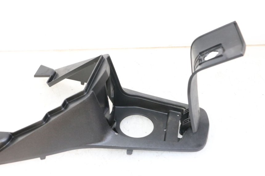 photo de CARENAGE RESERVOIR PEUGEOT SATELIS 125 (2013 - 2018) - Zoom état d’usage