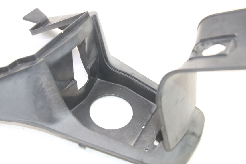 photo de CARENAGE RESERVOIR PEUGEOT SATELIS 250 (2006 - 2012) - Autre angle de vue