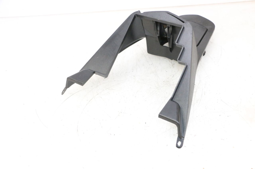 photo de CARENAGE RESERVOIR PEUGEOT SATELIS 125 (2013 - 2018) - Gros plan technique