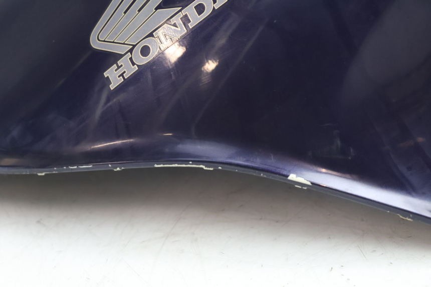 photo de CARENAGE RESERVOIR HONDA ST PAN EUROPEAN 1100 (1990 - 2002) - Détail de la pièce
