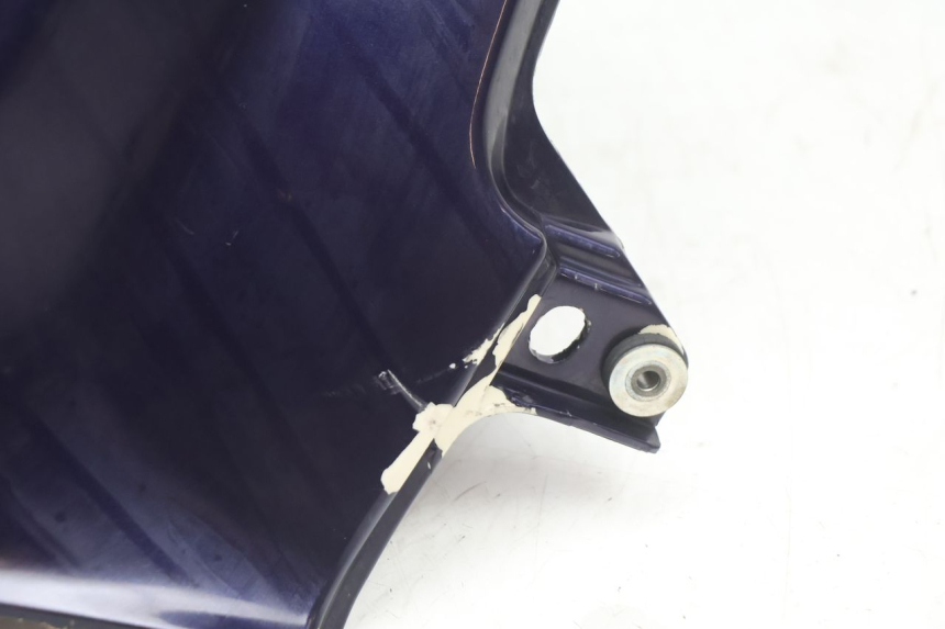 photo de CARENAGE RESERVOIR HONDA ST PAN EUROPEAN 1100 (1990 - 2002) - Zoom état d’usage