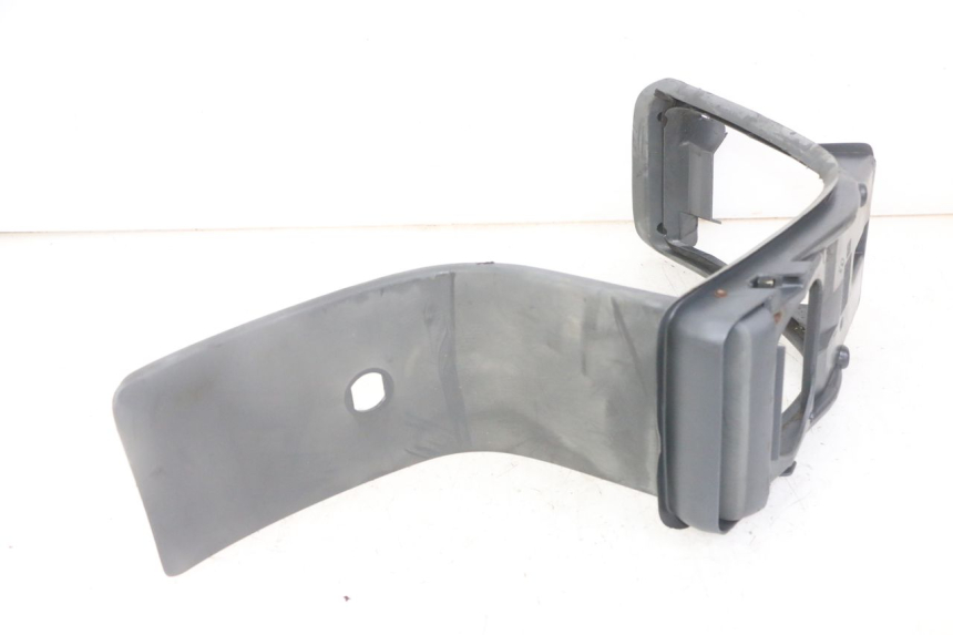 photo de CARENAGE RESERVOIR PIAGGIO SUPER LX 125 (2000 - 2003) - Vue principale