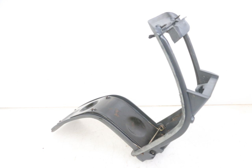 photo de CARENAGE RESERVOIR PIAGGIO SUPER LX 125 (2000 - 2003) - Gros plan technique