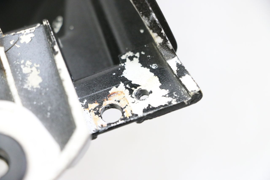 photo de CARENAGE RESERVOIR YAMAHA TZR 50 (2008 - 2016) - Zoom état d’usage