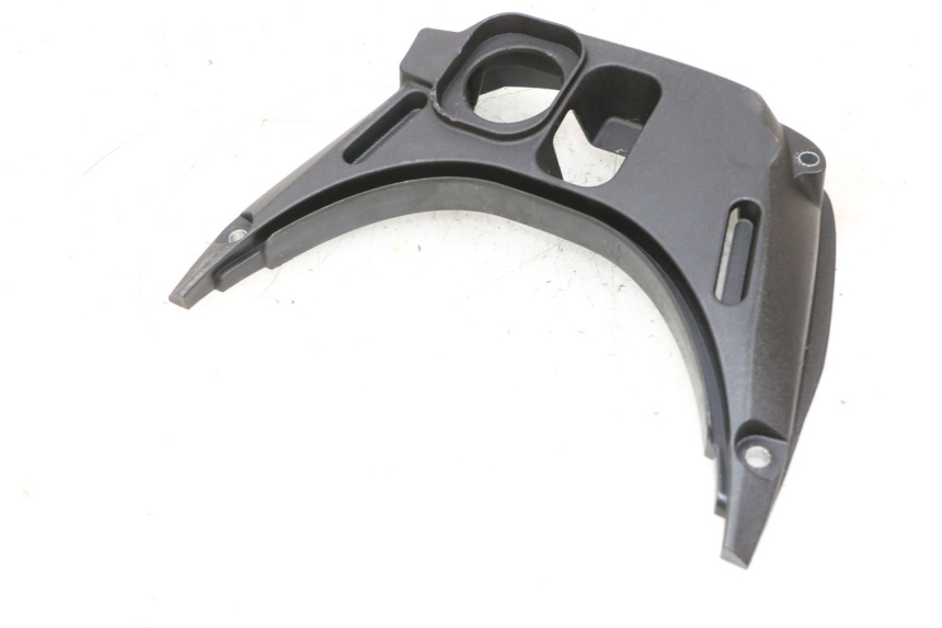 photo de CARENAGE RESERVOIR PIAGGIO VESPA GTS SUPER IE 125 (2009 - 2016) - Autre angle de vue