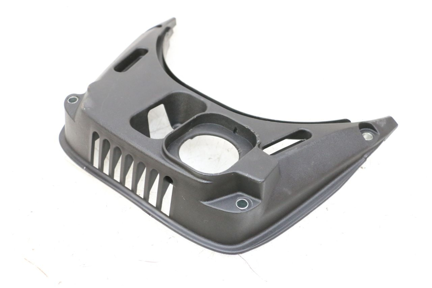 photo de CARENAGE RESERVOIR PIAGGIO VESPA GTS SUPER IE 125 (2009 - 2016) - Gros plan technique