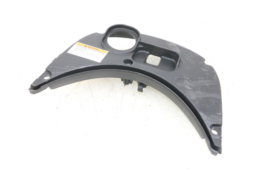 photo de CARENAGE RESERVOIR PIAGGIO VESPA PRIMAVERA 4T 50 (2021 - 2024) - Zoom état d’usage