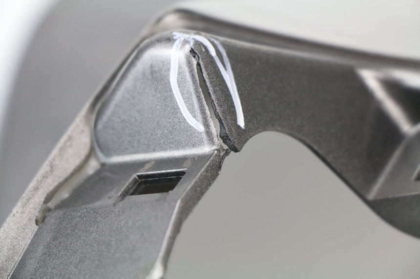 photo de CARENAGE RESERVOIR HONDA VFR F 1200 (2010 - 2015) - Zoom état d’usage