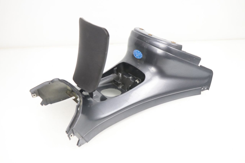 photo de CARENAGE RESERVOIR PIAGGIO X8 400 (2006 - 2007) - Vue d’ensemble