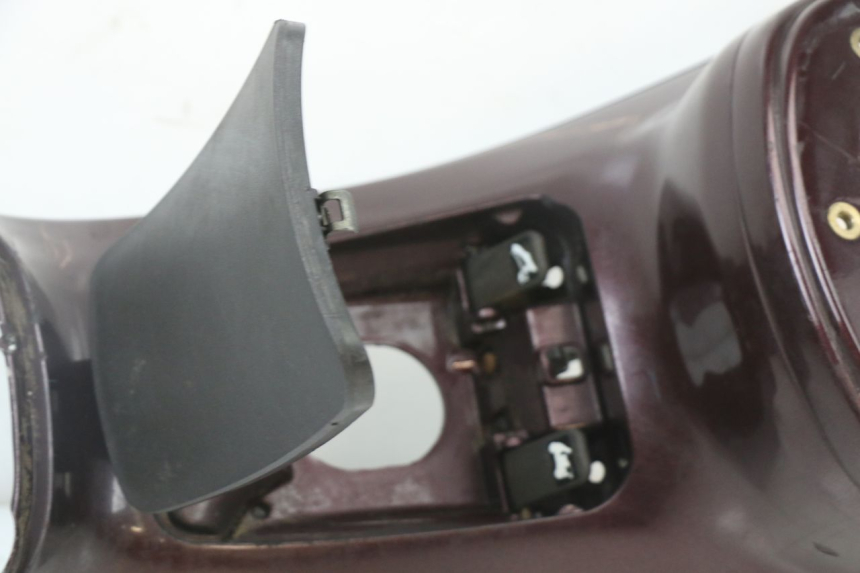 photo de CARENAGE RESERVOIR PIAGGIO X8 125 (2004 - 2007) - Autre angle de vue