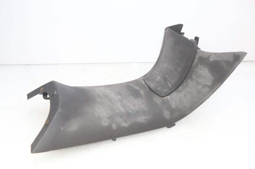 photo de CARENAGE RESERVOIR PIAGGIO X9 EVOLUTION 250 (2003 - 2007) - Zoom état d’usage