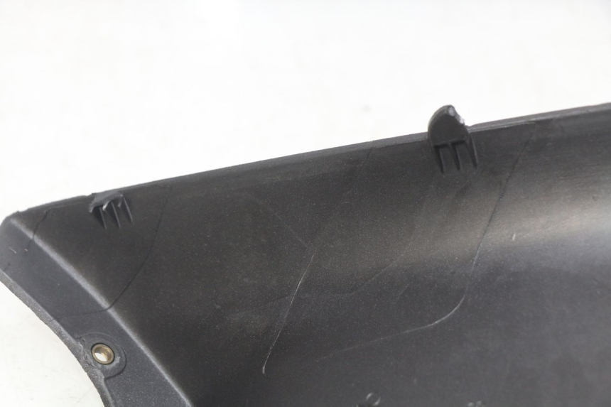 photo de CARENAGE RESERVOIR PIAGGIO X9 EVOLUTION 250 (2003 - 2007) - Autre angle de vue