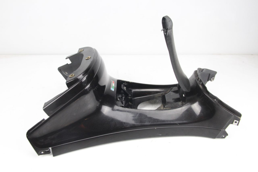 photo de CARENAGE RESERVOIR PIAGGIO XEVO - X EVO 125 (2007 - 2017) - Gros plan technique