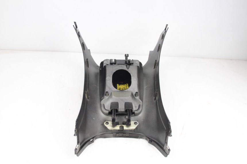 photo de CARENAGE RESERVOIR PIAGGIO XEVO - X EVO 125 (2007 - 2017) - État de surface