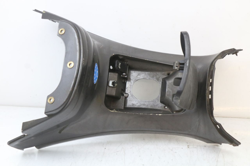 photo de CARENAGE RESERVOIR PIAGGIO XEVO - X EVO 125 (2007 - 2017) - Gros plan technique