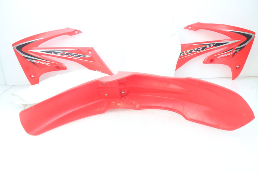 photo de CARROSSERIE CARENAGE COMPLET HONDA CRF 250 (2013 - 2016) - Détails caractéristiques