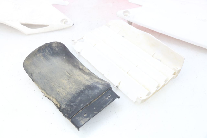 photo de CARROSSERIE CARENAGE COMPLET HONDA CRF 250 (2013 - 2016) - Photo complémentaire