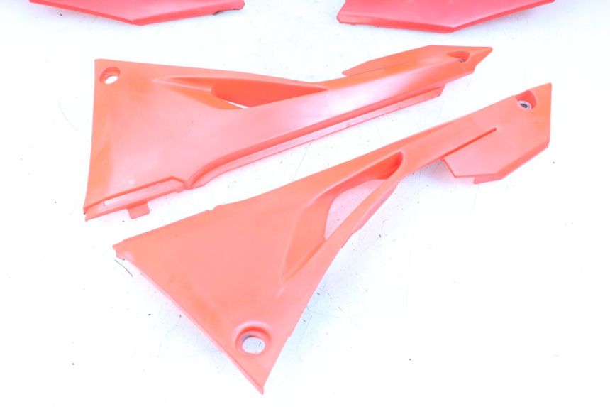 photo de CARROSSERIE CARENAGE COMPLET HONDA CRF R 250 (2020 - 2021) - Zoom qualité