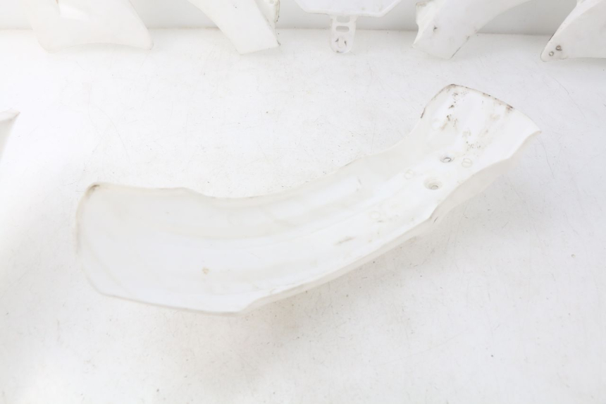 photo de CARROSSERIE CARENAGE COMPLET CCR DIRT BIKE 125 - Vue rapprochée