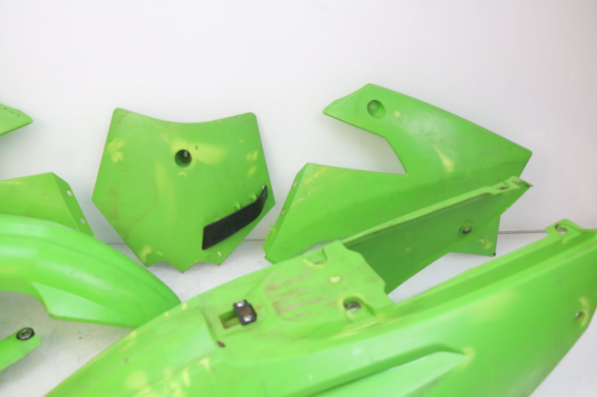 photo de CARROSSERIE CARENAGE COMPLET APOLLO DIRT BIKE 125 (2010 - 2018) - Angle alternatif