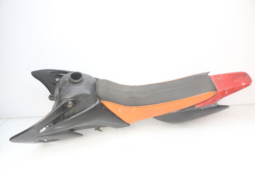 photo de CARROSSERIE CARENAGE COMPLET CCR DIRT BIKE 110 - Zoom composants