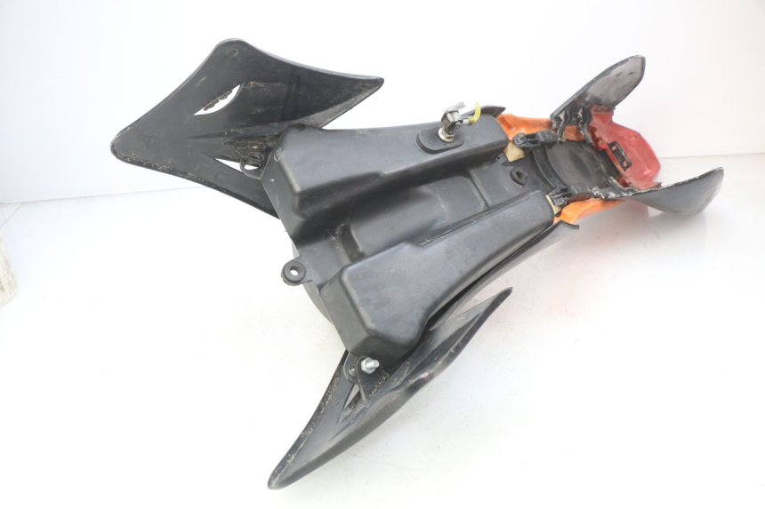 photo de CARROSSERIE CARENAGE COMPLET CCR DIRT BIKE 110 - Vue rapprochée