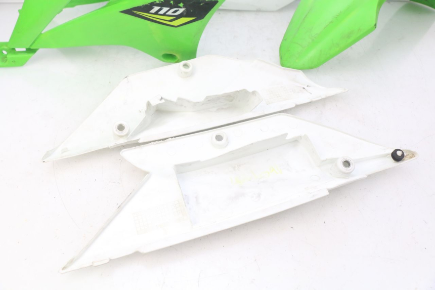 photo de CARROSSERIE CARENAGE COMPLET KAWASAKI KLX 110 (2010 - 2022) - Vue principale