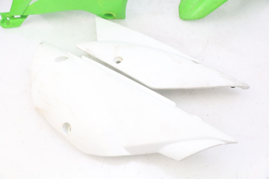 photo de CARROSSERIE CARENAGE COMPLET KAWASAKI KLX 110 (2010 - 2022) - Autre angle de vue