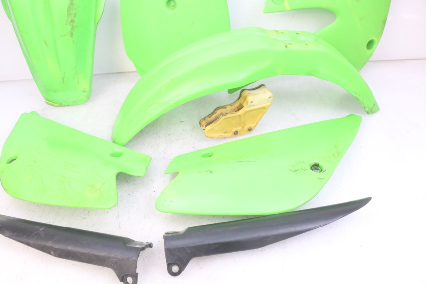 photo de CARROSSERIE CARENAGE COMPLET KAWASAKI KX 85 (2001 - 2013) - Zoom composants