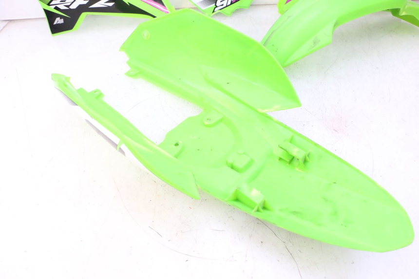 photo de CARROSSERIE CARENAGE COMPLET APOLLO RFZ 125 - Zoom composants