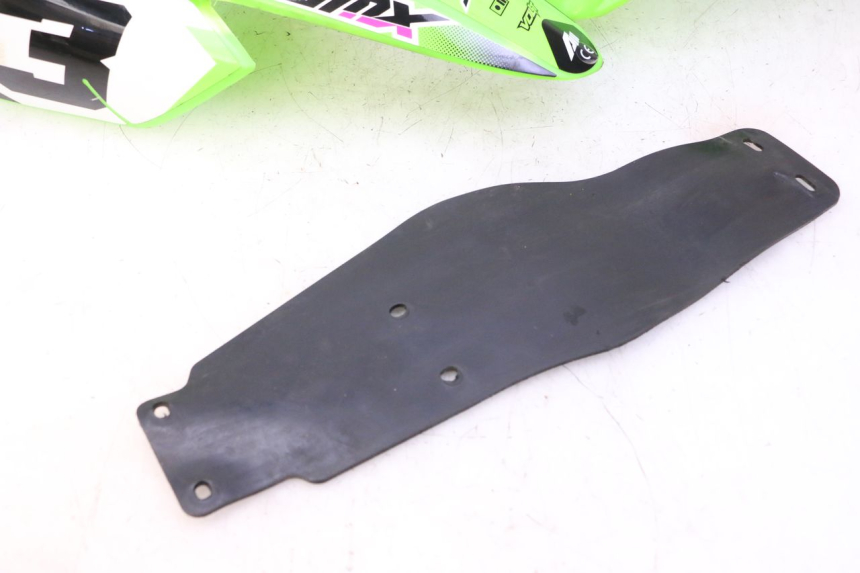 photo de CARROSSERIE CARENAGE COMPLET APOLLO RFZ 125 - Focus structure