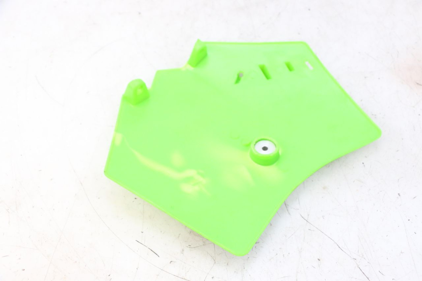 photo de CARROSSERIE CARENAGE COMPLET APOLLO RFZ 125 - Zoom état d’usage