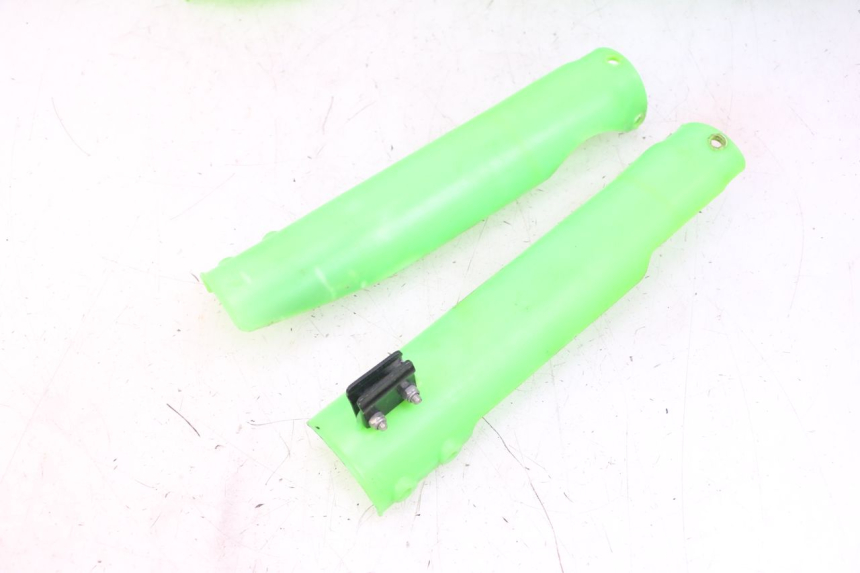 photo de CARROSSERIE CARENAGE COMPLET APOLLO RXF 125 - Zoom composants