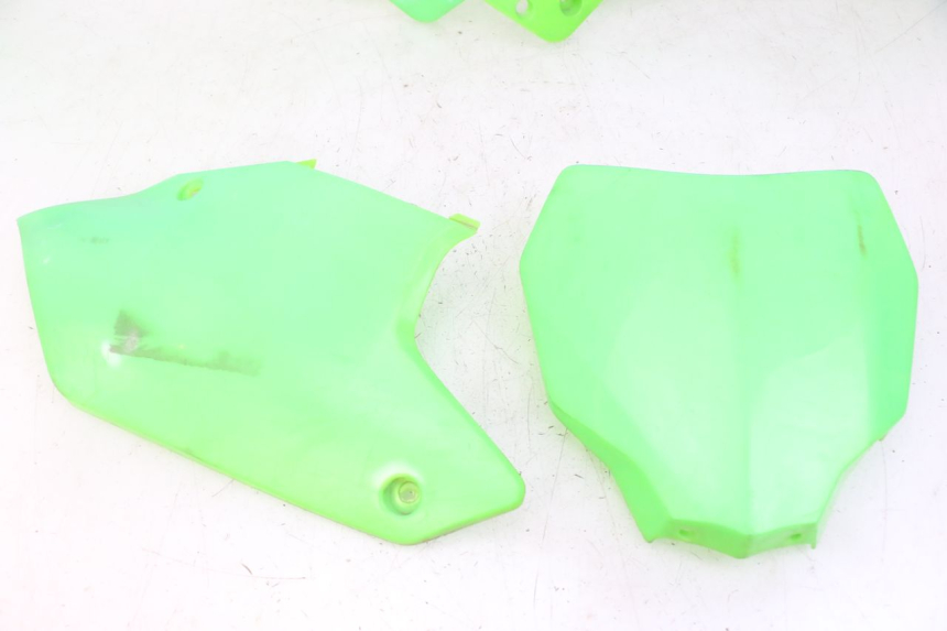 photo de CARROSSERIE CARENAGE COMPLET APOLLO RXF 125 - État de surface