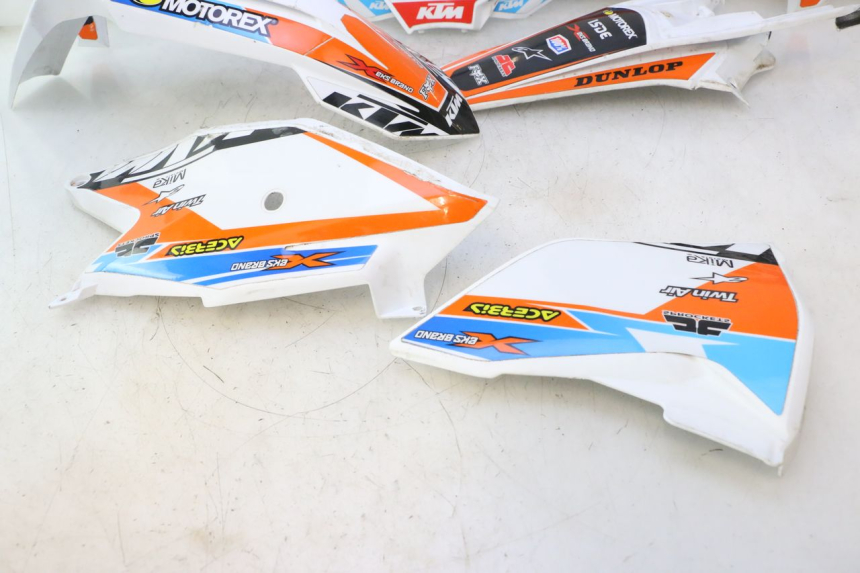 photo de CARROSSERIE CARENAGE COMPLET KTM SX 85 (2018 - 2024) - Détails caractéristiques