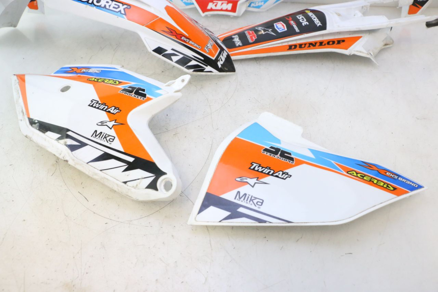 photo de CARROSSERIE CARENAGE COMPLET KTM SX 85 (2018 - 2024) - Zoom composants
