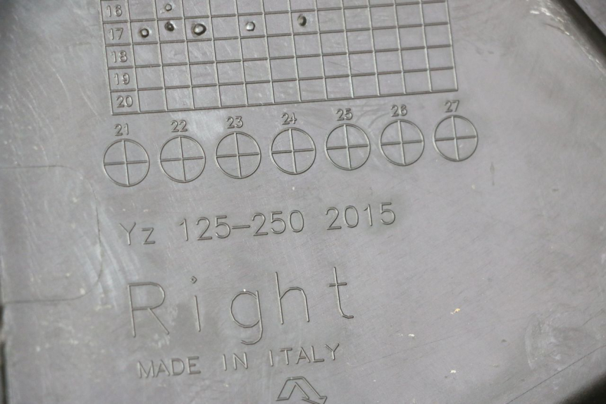 photo de CARROSSERIE CARENAGE COMPLET YAMAHA YZ 125 (1998 - 2005) - État de surface