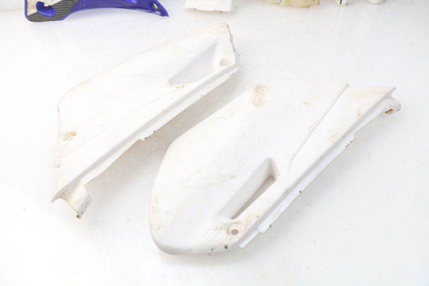photo de CARROSSERIE CARENAGE COMPLET YAMAHA YZ 85 (2002 - 2018) - Détails caractéristiques